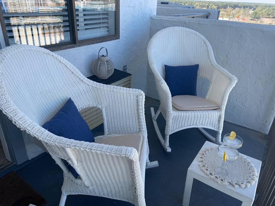 Royal Retreat-Amazing View-King Bed-1 Bedroom-Full Kitchen-Free Parking-Self Check-In Myrtle Beach Exterior photo