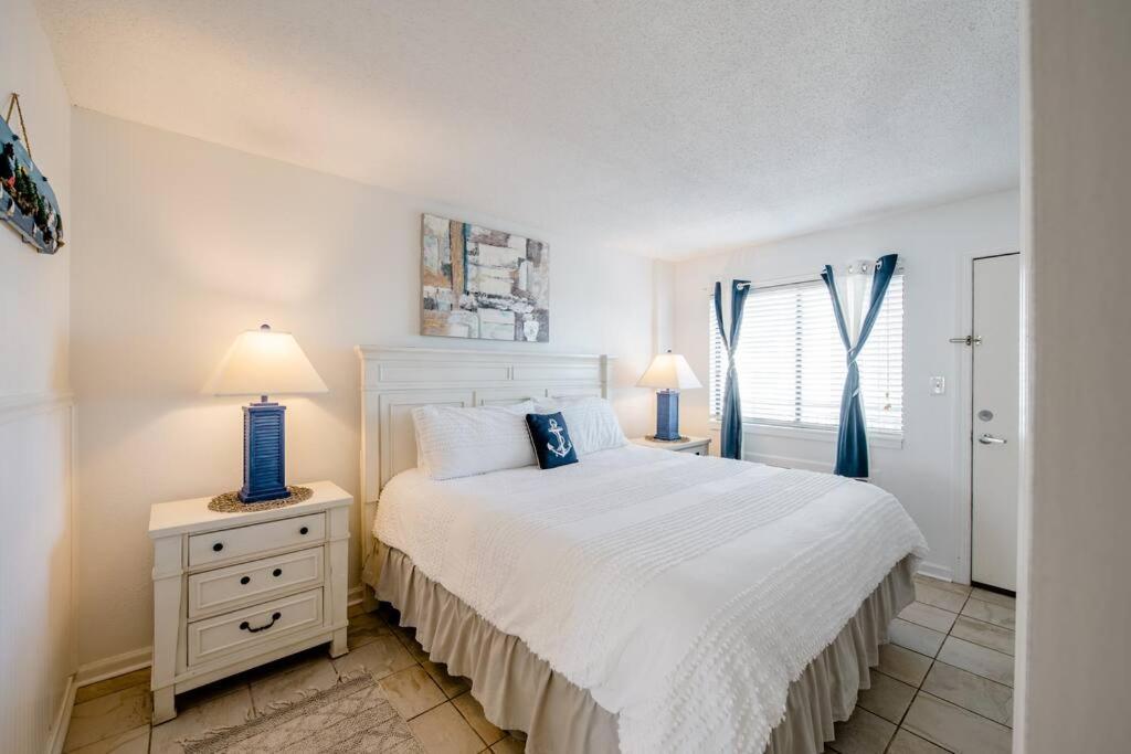 Royal Retreat-Amazing View-King Bed-1 Bedroom-Full Kitchen-Free Parking-Self Check-In Myrtle Beach Exterior photo