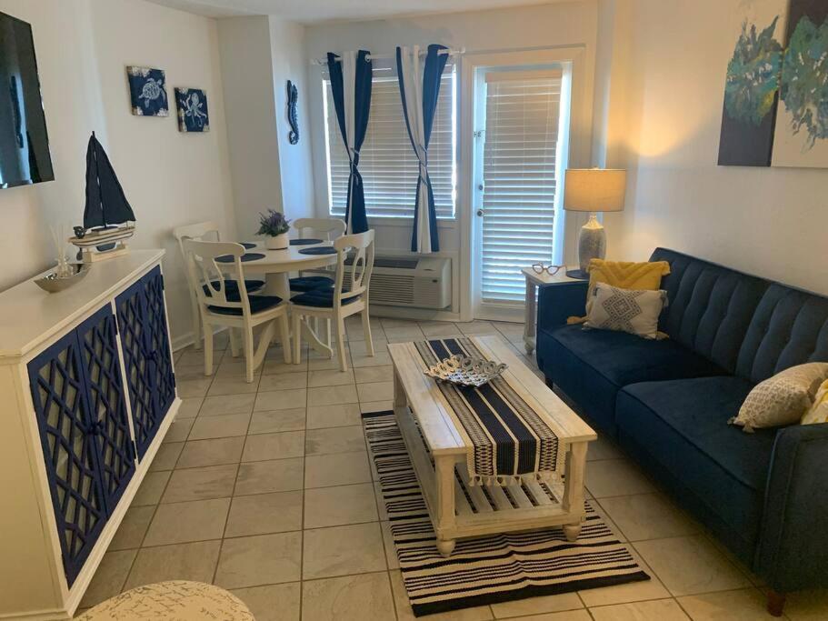 Royal Retreat-Amazing View-King Bed-1 Bedroom-Full Kitchen-Free Parking-Self Check-In Myrtle Beach Exterior photo